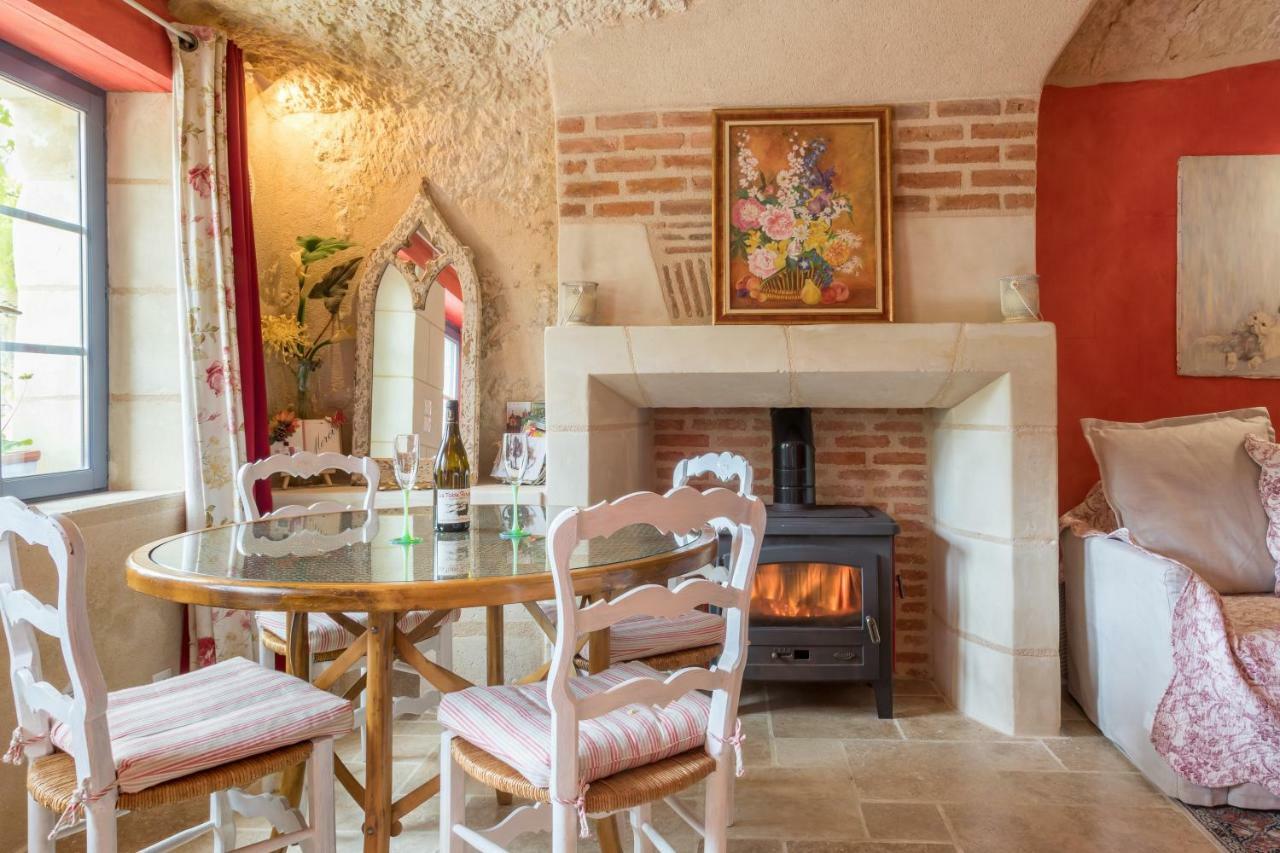 Gite De La Rochere Noizay Exterior photo