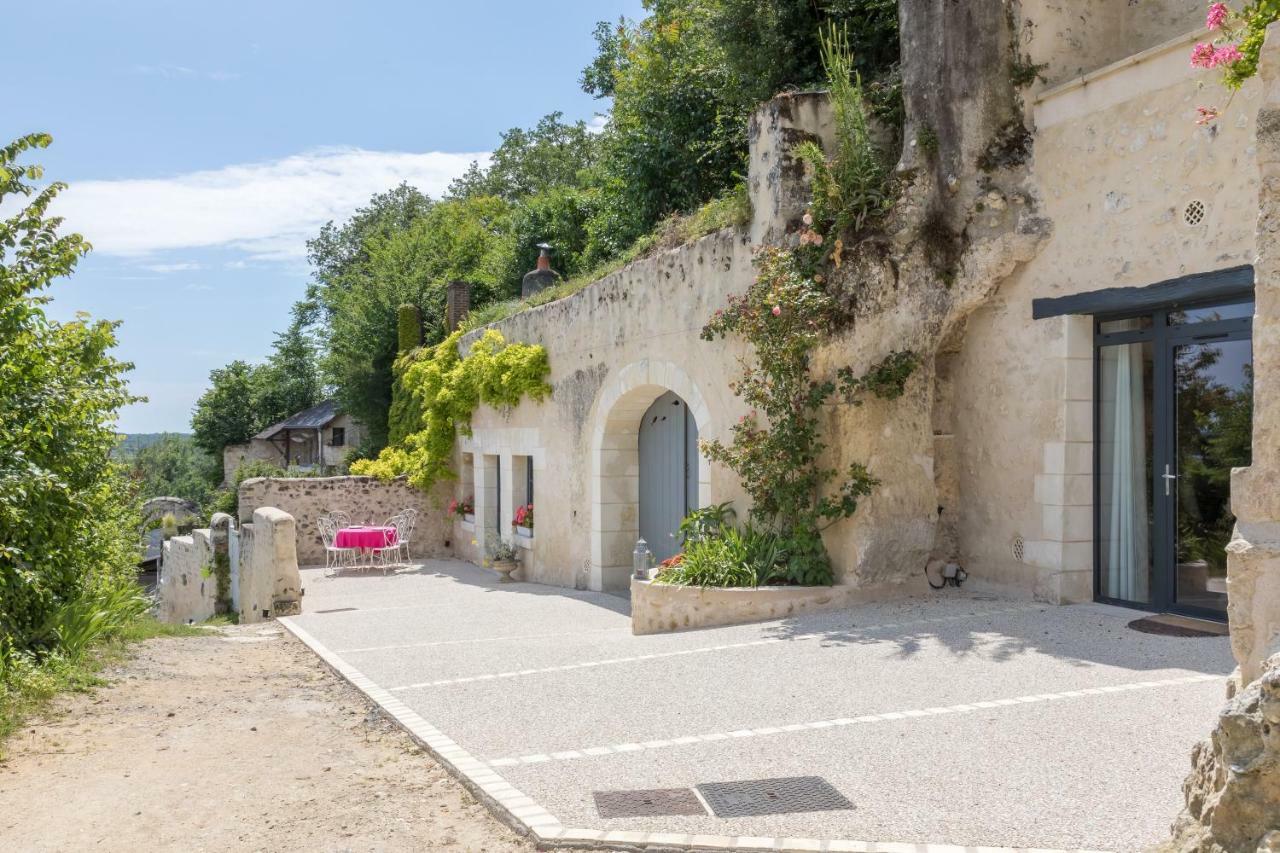 Gite De La Rochere Noizay Exterior photo